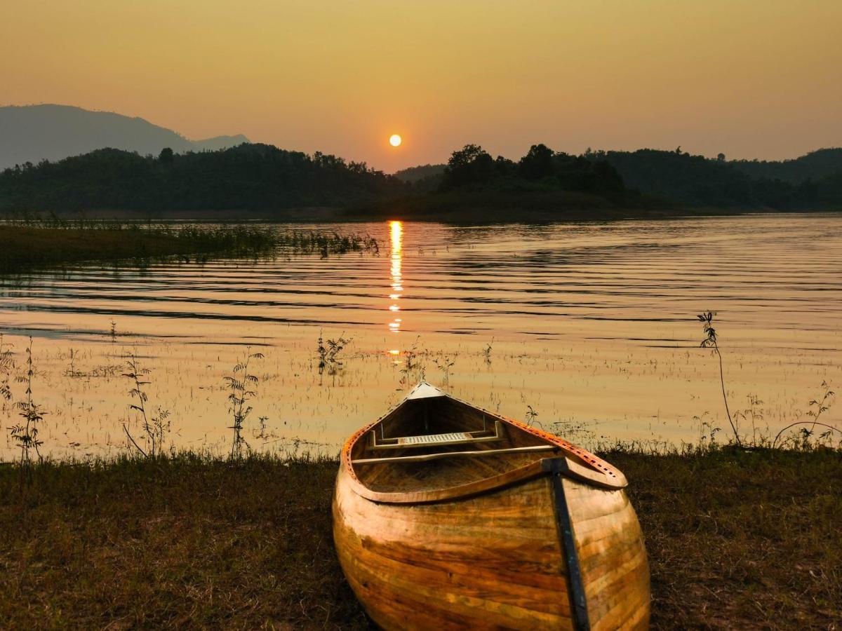 Sunset Nam Ngum Resort Ванг-В'єнг Екстер'єр фото