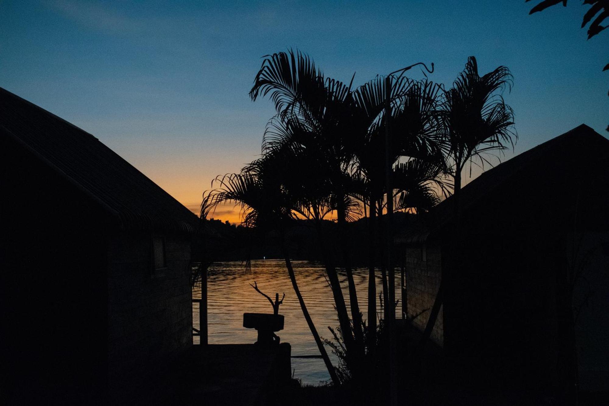 Sunset Nam Ngum Resort Ванг-В'єнг Екстер'єр фото